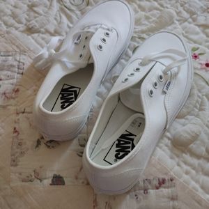Vans tennis shoes